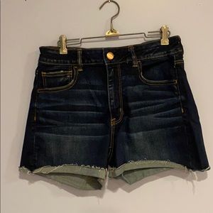 American Eagle shorts!